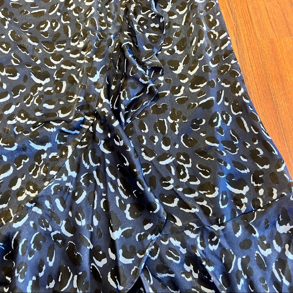 Eloquii Blue Animal Print Asymmetrical Faux Wrap Skirt Size 28 NWT - Picture 6 of 12